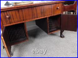 1910 Phonograph Columbia Regent Record Cabinet Player Desk Chippendale Mahogany