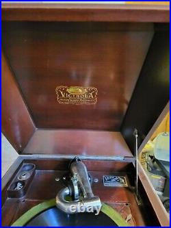 1922 VICTOR TALKING MACHINE VV 80 Phonograph Record Player