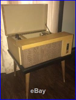1950s Hifi Console Tube Record Player The Voice of Music 562 Mid Century Modern