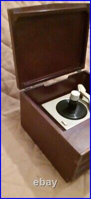 1950s RCA Victor Orthophonic High Fidelity 45RPM Record Player Phonograph