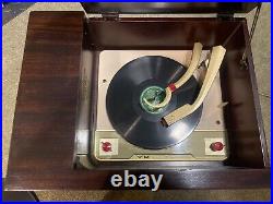 1954 Voice Of Music TrioMatic Model 1285 Record Player Restored