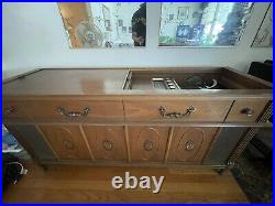 1960'S Vintage Magnavox Astro-Sonic Stereo AM/FM Record Player Console