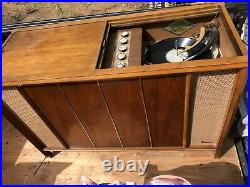 1963 1SC618A Modern Stereo Console Record Player Turntable Magnavox Working Hifi