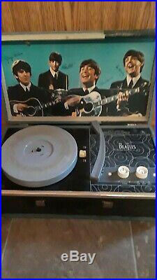 1964 Beatles Record player And Air Flite 45 Tote With 9 45s