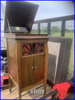 Americola Hand-Crank Cabinet Phonograph Record Player with Doors, Red Grille