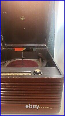 Antique Emerson 703, Series B Phonograph Record Player Five Tube AM Radio