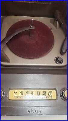 Antique Emerson 703, Series B Phonograph Record Player Five Tube AM Radio