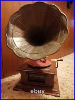 Antique Gramophone Fully Functional Working Gramophone Record Player Antique Gramophone Fully Functional Working Gramophone Record Player