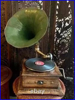 Antique Gramophone Fully Functional Working Phonograph Wind-Up Record Player Vin