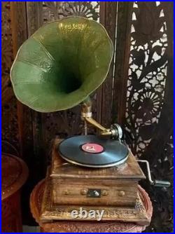 Antique Gramophone, Fully Functional Working Phonograph, win-up record player