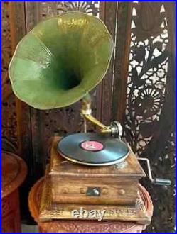 Antique HMV Gramophone Fully Functional Working Phonograph, win-up record player Antique HMV Gramophone Fully Functional Working Phonograph, win-up record player