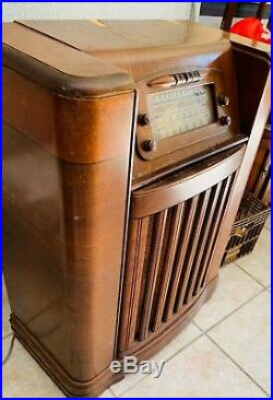 Antique Original Philco tube Radio and Record Player 1947 Model 47-1230
