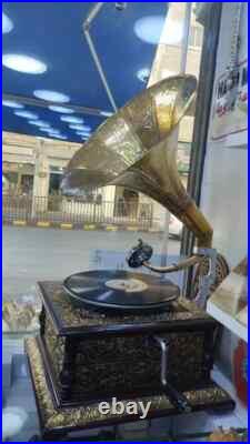 Antique Style HMV Gramophone Functional Working Phonograph win-up record player Antique Style HMV Gramophone Functional Working Phonograph win-up record player