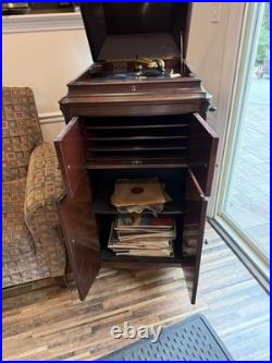 Antique VICTOR VICTROLA PHONOGRAPH VV-Xi TALKING MACHINE Record Player PLAYS