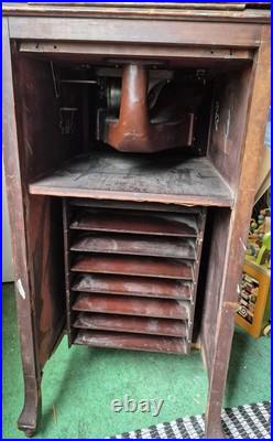 Antique VICTOR VICTROLA PHONOGRAPH VV-Xi TALKING MACHINE Record Player PLAYS Antique VICTOR VICTROLA PHONOGRAPH VV-Xi TALKING MACHINE Record Player PLAYS