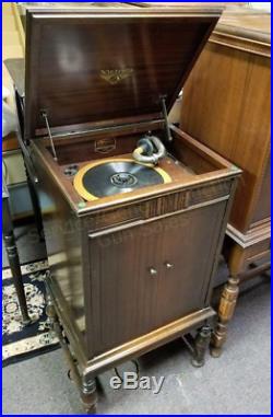 Antique Victor Talking Machine VE4-7X Victrola Phonograph Record Player
