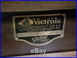 Antique Victor Talking Machine VE4-7X Victrola Phonograph Record Player