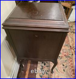 Antique Victor Victrola Talking Machine VV 215 Phonograph Cabinet Record Player
