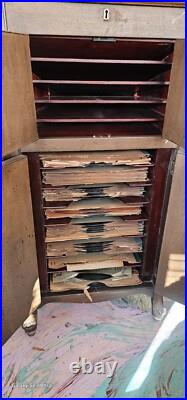 Antique Victor Victrola XI Tipe J Phonograph Cabinet Record Player W Records In