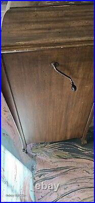 Antique Victor Victrola XI Tipe J Phonograph Cabinet Record Player W Records In