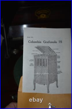 Antiques, Columbia Grafonola 75 Phonograph, Mahogany Record Player