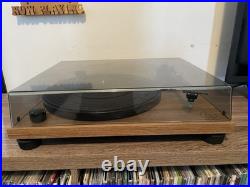 Audio Technica AT-LPW40WN Turntable record player