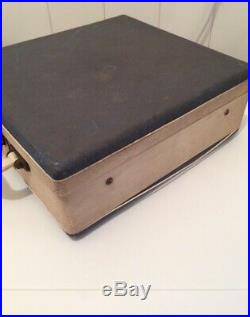 BRAUN Design DIETER RAMS Record player turntable PC3 suitcase MOMA NEW YORK