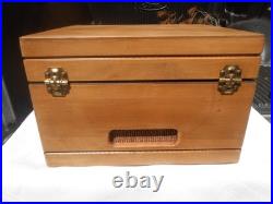 Cool Trav-ler Tube Radio Record Player Model 5044, Old Phonograph, Small Wood Case