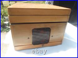Cool Trav-ler Tube Radio Record Player Model 5044, Old Phonograph, Small Wood Case