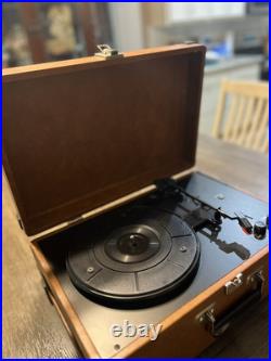 Crosley Model CR49-TA Portable Suitcase Turntable Record Player Crosley Model CR49-TA Portable Suitcase Turntable Record Player