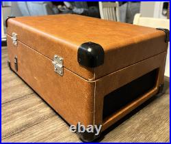 Crosley Model CR49-TA Portable Suitcase Turntable Record Player Crosley Model CR49-TA Portable Suitcase Turntable Record Player