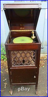 Edison H19 Diamond Disc Phonograph Record Player 34 Disc Cabinet