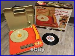 Fisher Price Portable Vinyl Record player Rare 1980s Boxed Inc batteries 820