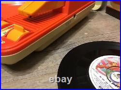 Fisher Price Portable Vinyl Record player Rare 1980s Boxed Inc batteries 820