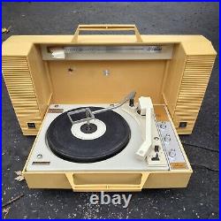 GE WILDCAT Portable Stereo Record Player Cleaned Adjusted NEW DIAMOND NEEDLE
