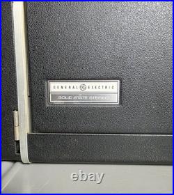 G E Solid State Stereo Portable Record Player with Detachable Spea