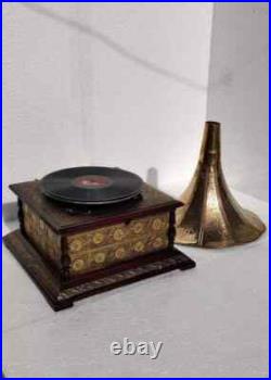 Gramophone player Functional working Phonograph Vintage Style winup record Gift Gramophone player Functional working Phonograph Vintage Style winup record Gift