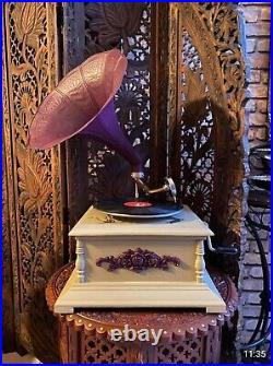 Handmade Gramaphone record Player Phonograph Gramophone embroidered Please messa