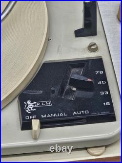 KLH Model Eleven Phonograph Record Player Cambridge Massachusetts KLH Model Eleven Phonograph Record Player Cambridge Massachusetts