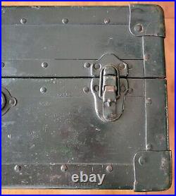 LOOK! Waters Conley Co Portable Record Player CASE ONLY, Phonograph, 36-P-820 LOOK! Waters Conley Co Portable Record Player CASE ONLY, Phonograph, 36-P-820
