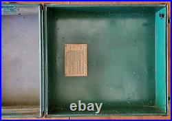 LOOK! Waters Conley Co Portable Record Player CASE ONLY, Phonograph, 36-P-820 LOOK! Waters Conley Co Portable Record Player CASE ONLY, Phonograph, 36-P-820