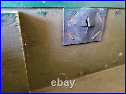 LOOK! Waters Conley Co Portable Record Player CASE ONLY, Phonograph, 36-P-820 LOOK! Waters Conley Co Portable Record Player CASE ONLY, Phonograph, 36-P-820