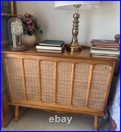 Last Chance to Buy RCA Victrola Cabinet Record Player/Radio Cabinet Local PU