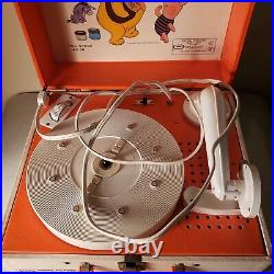 Lionel Walt Disney Winnie The Pooh 1964 Portable Record Player Phonograph