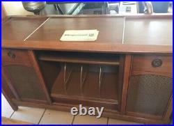 Magnavox Imperial Contemporary Classic Record Player stereo console