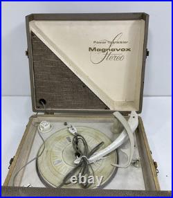 Magnavox Micromatic Stereo Record Player Model 1CP231. Powers on
