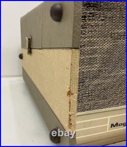 Magnavox Micromatic Stereo Record Player Model 1CP231. Powers on