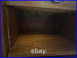 Magnavox console phonograph (record player) cabinet from the mid-1950s Magnavox console phonograph (record player) cabinet from the mid-1950s