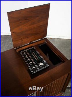 Mid Century Modern Stereo Console RCA Victor Record Player Radio Walnut Working