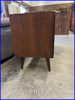 Mid-Century Modern Zenith Stereophonic High Fidelity Record Player, AM/FM Tuner